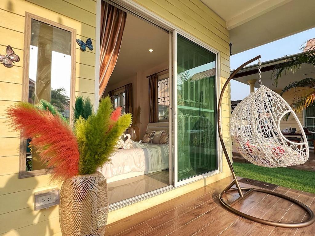 Mantra Pattaya Pool Villa With Jacuzzi In Pattaya-Pet-Friendly Jomtien Beach Zewnętrze zdjęcie